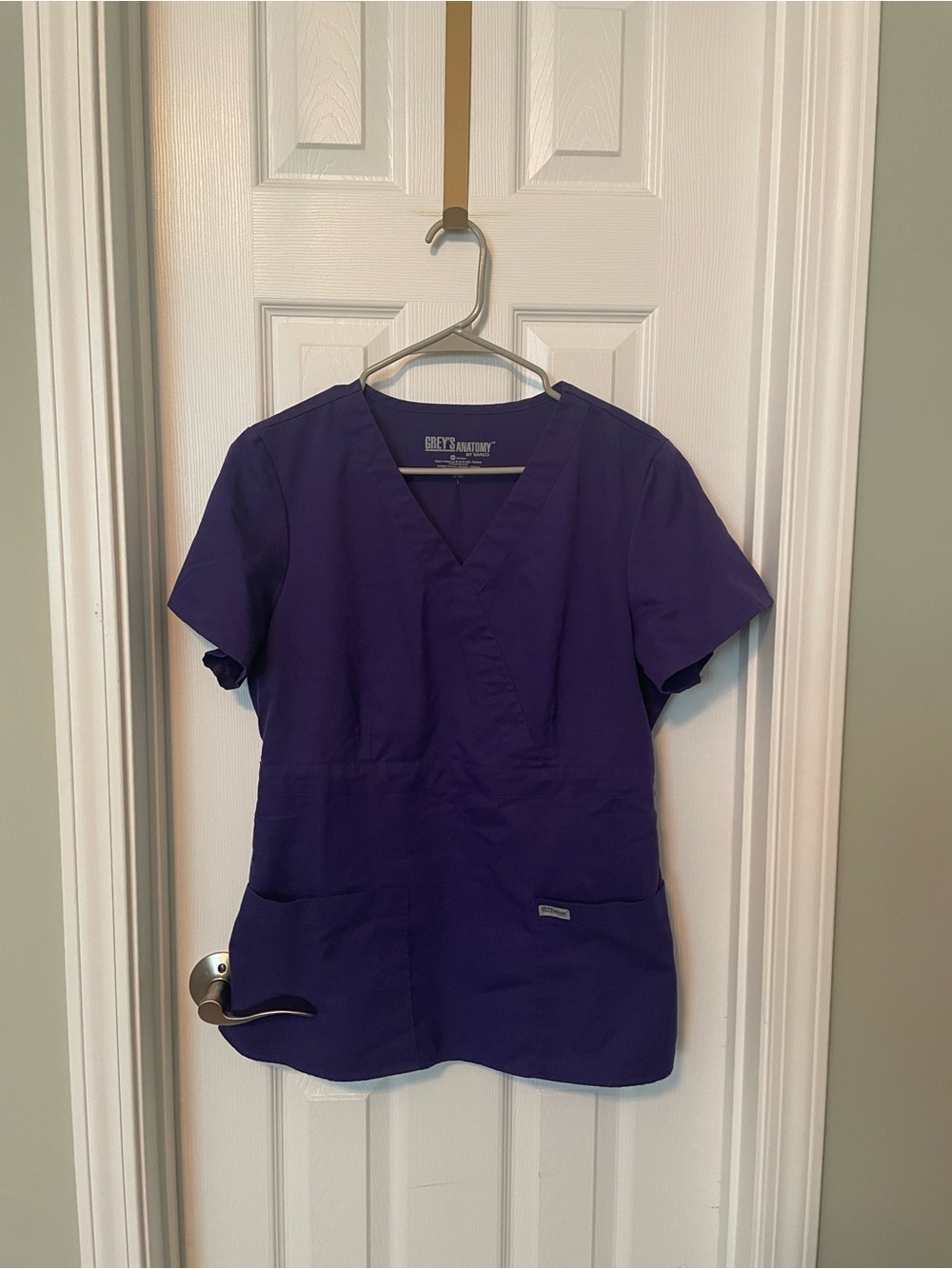 Short sleeve V-neck scrub top from Grey's Anatomy by Barco